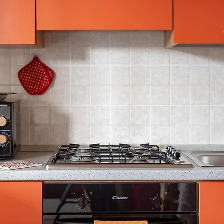 Rosso Tramonto אוטרנטו